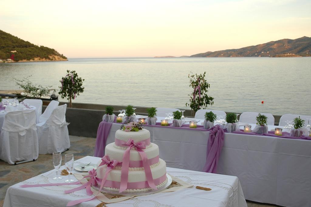 ホテル Golden View Poros Town エクステリア 写真